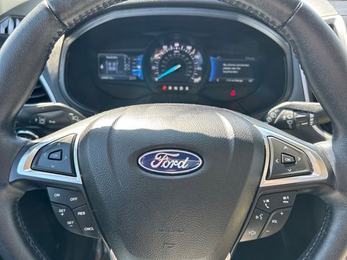 Certified 2022 Ford Edge SEL w/ Convenience Package image 23