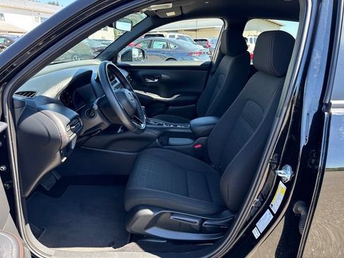 Certified 2025 Honda HR-V Sport image 17