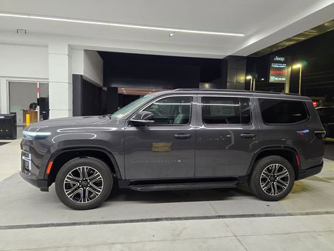 New 2026 Jeep Grand Wagoneer 4WD image 3