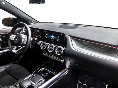 Used 2023 Mercedes-Benz GLA 250 image 17