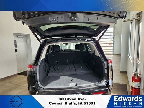 New 2026 Nissan Pathfinder SV AWD/4WD image 9