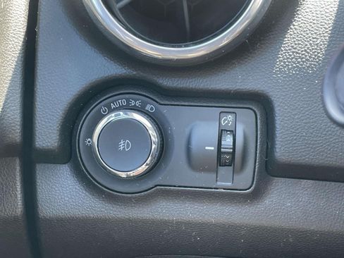 Used 2015 Chevrolet Trax LTZ FWD image 18