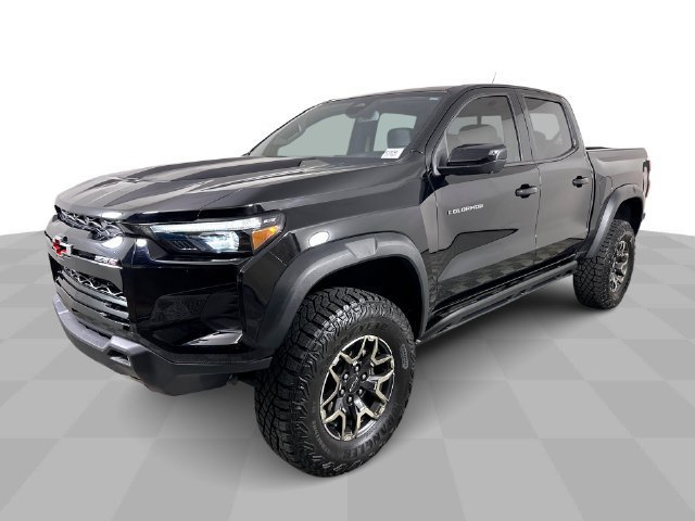 Used 2024 Chevrolet Colorado ZR2 w/ ZR2 Convenience Package III AWD/4WD image 4