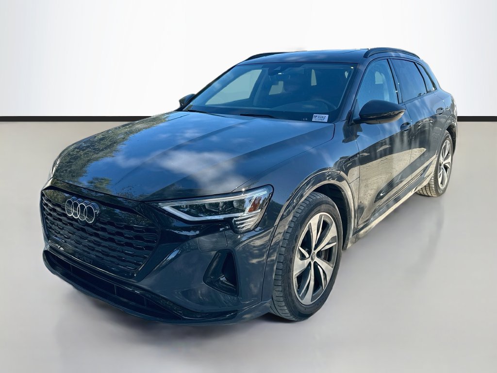 Used 2024 Audi Q8 e-tron Premium AWD/4WD image 1