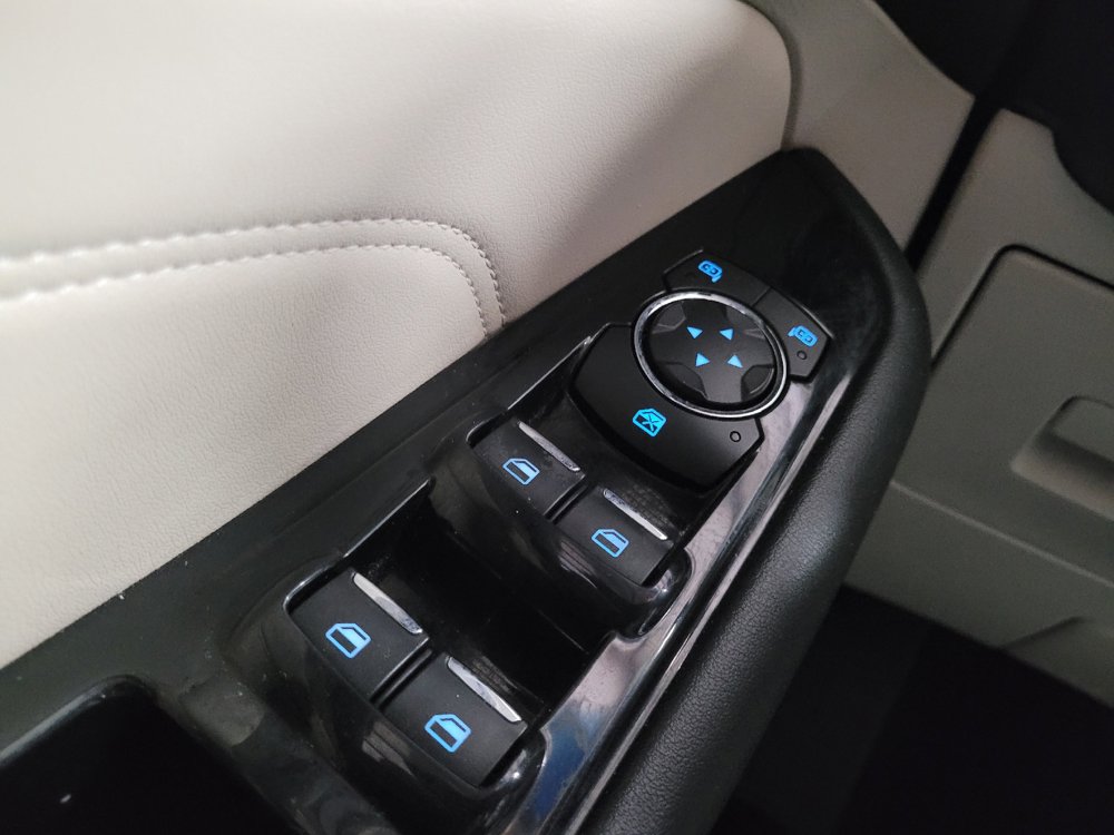 Used 2017 Ford Edge Titanium w/ Equipment Group 301A AWD/4WD image 27