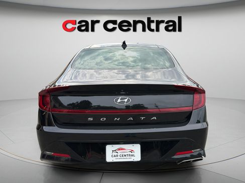 Used 2023 Hyundai Sonata SEL w/ Convenience Package FWD image 5