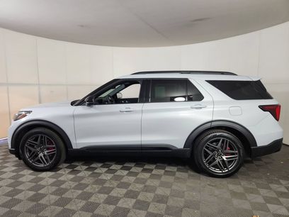 New 2026 Ford Explorer ST w/ Sun And Sound Package