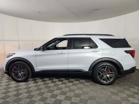 New 2026 Ford Explorer ST w/ Sun And Sound Package AWD/4WD image 4