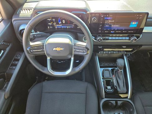 Certified 2024 Chevrolet Colorado LT w/ LT Convenience Package image 12