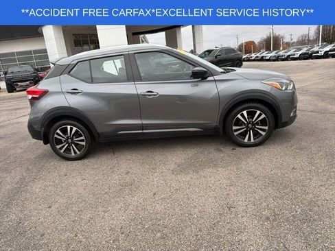 Used 2019 Nissan Kicks SR image 13