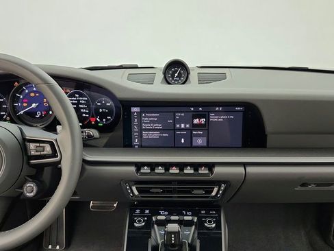 Used 2021 Porsche 911 Carrera image 27