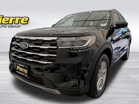 Used 2025 Ford Explorer Active AWD/4WD image 1
