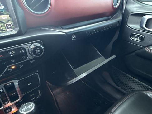 Used 2018 Jeep Wrangler Unlimited Rubicon image 27