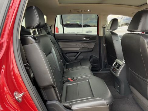 Used 2023 Volkswagen Atlas SE image 30