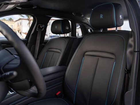 Used 2022 Rolls-Royce Ghost Black Badge image 27