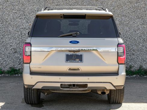 Used 2018 Ford Expedition Limited w/ Equipment Group 302A AWD/4WD image 10
