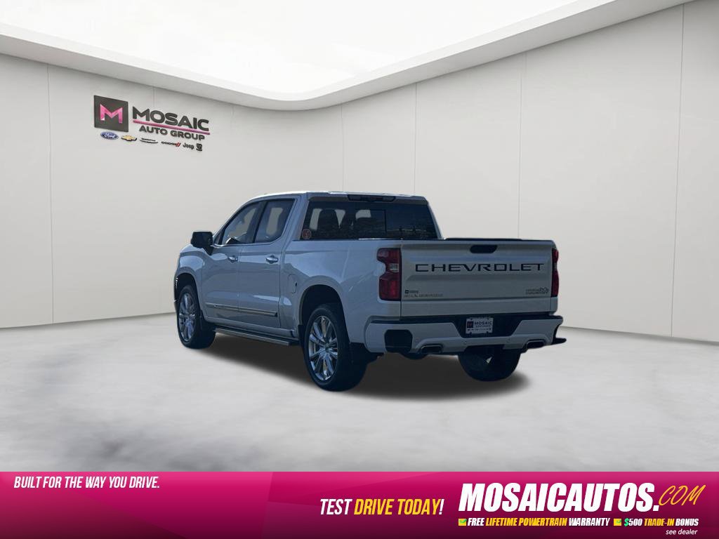 Used 2024 Chevrolet Silverado 1500 High Country AWD/4WD image 5