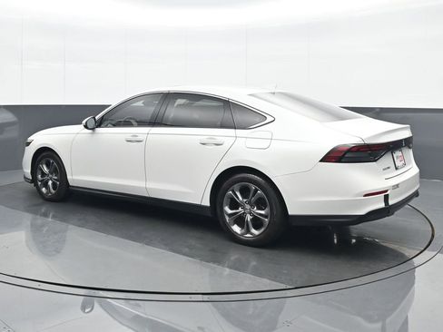 Used 2024 Honda Accord EX image 4