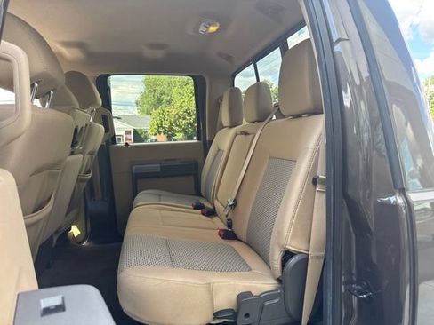 Used 2016 Ford F250 XLT w/ XLT Interior Package AWD/4WD image 13