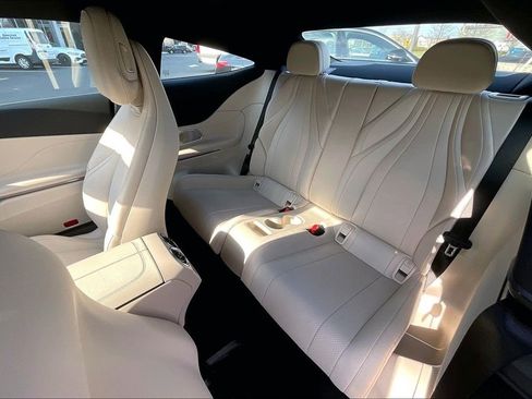 New 2026 Mercedes-Benz CLE 300 4MATIC Coupe image 9