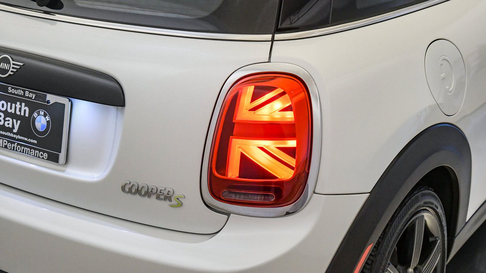 Used 2024 MINI Cooper SE FWD image 14