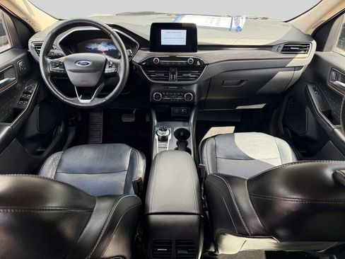 Used 2020 Ford Escape Titanium AWD/4WD image 17
