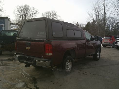 Used 2008 GMC Sierra 2500 SLE w/ Z71 Off-Road Package image 5