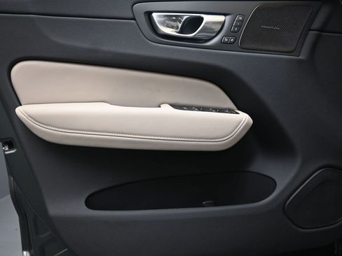 New 2026 Volvo XC60 B5 Plus w/ Protection Package Premier image 23