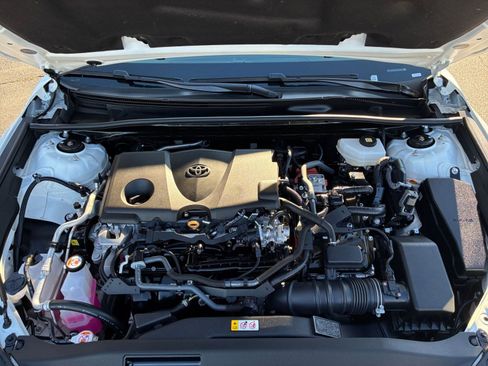 Used 2025 Toyota Camry LE image 31