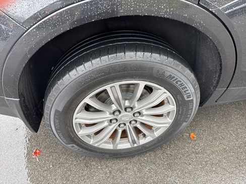 Used 2019 Cadillac XT5 Luxury image 9