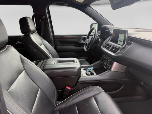 Used 2023 Chevrolet Suburban Premier RWD image 24