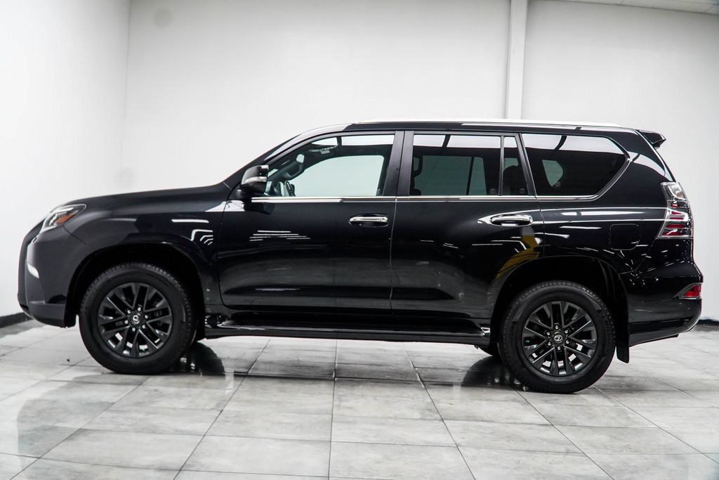 Used 2023 Lexus GX 460 Premium w/ Premium Package AWD/4WD image 13