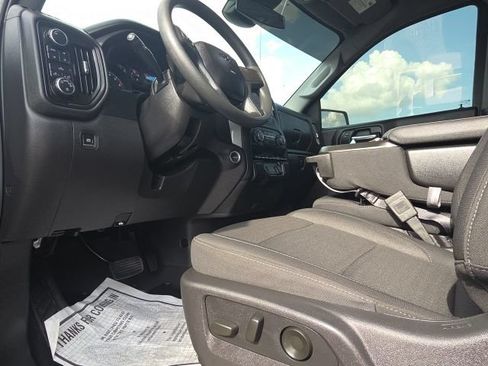 Used 2024 Chevrolet Silverado 1500 Custom Trail Boss AWD/4WD image 9