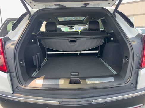 Used 2023 Cadillac XT5 Premium Luxury AWD/4WD image 17