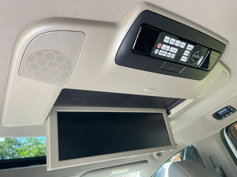 Used 2015 Honda Odyssey Touring image 20