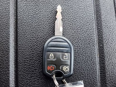 Used 2014 Ford Mustang Convertible RWD image 30