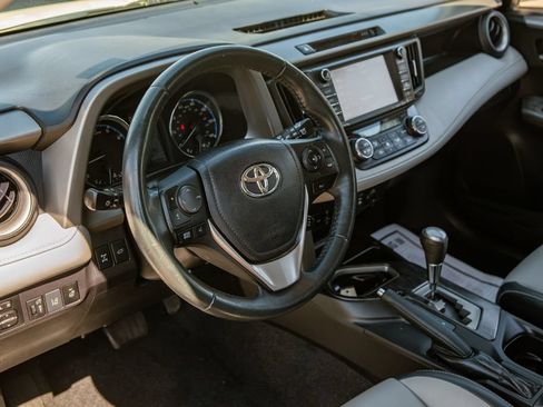 Used 2018 Toyota RAV4 Platinum AWD/4WD image 11