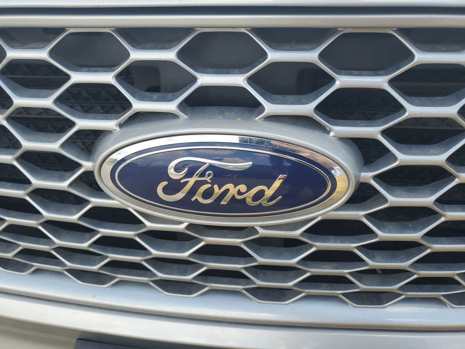 Used 2023 Ford Edge SEL AWD/4WD image 16