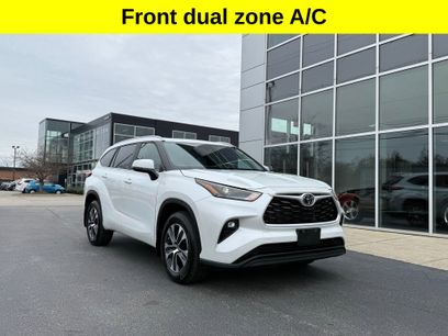 Used 2023 Toyota Highlander XLE