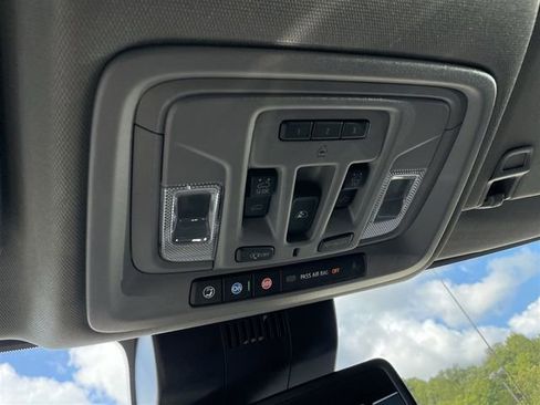 Used 2024 Chevrolet Silverado 1500 LTZ w/ LTZ Premium Package image 43