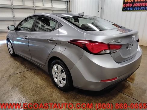 Used 2016 Hyundai Elantra SE image 6