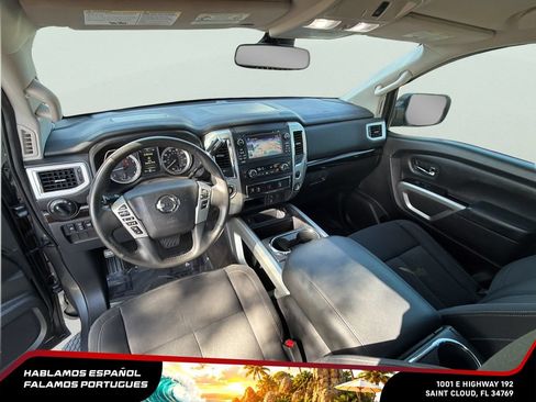 Used 2017 Nissan Titan SV RWD image 25