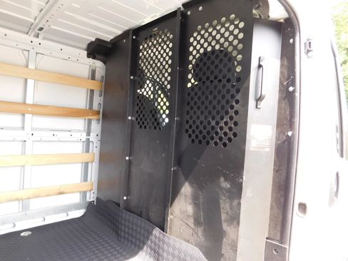 Used 2025 RAM ProMaster 2500 w/ U-Haul Equipment Group FWD image 10