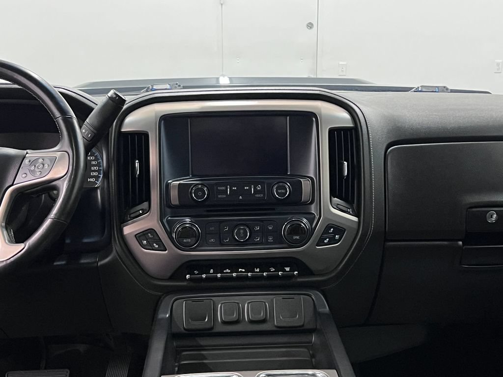 Used 2018 GMC Sierra 2500 Denali w/ Duramax Plus Package AWD/4WD image 14