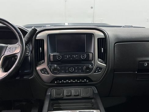 Used 2018 GMC Sierra 2500 Denali w/ Duramax Plus Package AWD/4WD image 14