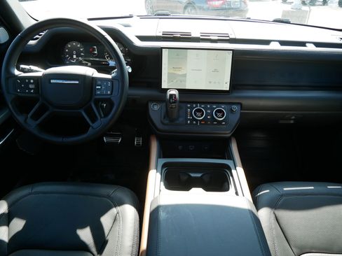 Used 2024 Land Rover Defender 130 X image 10