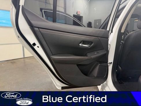 Used 2025 Nissan Sentra SR w/ SR Premium Package FWD image 26