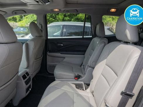 Used 2017 Honda Pilot Elite image 9
