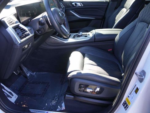 Certified 2023 BMW X7 M60i w/ Executive Package image 15
