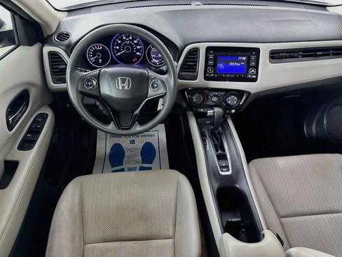 Used 2016 Honda HR-V LX image 25